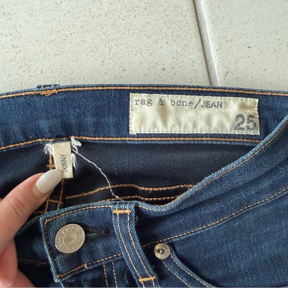 Rag & Bone Dark Denim Skinny Jeans - size 25 - Picture 2 of 5